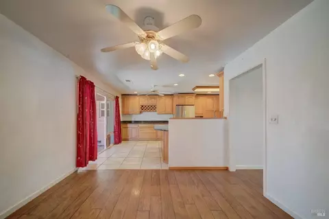 1091 Hawk Ln, Fairfield, CA 94533 photo 19