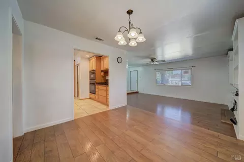 1091 Hawk Ln, Fairfield, CA 94533 photo 15