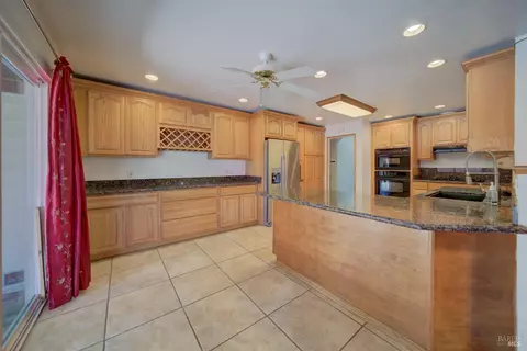 1091 Hawk Ln, Fairfield, CA 94533 photo 20