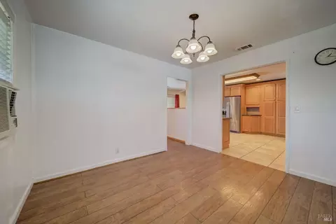 1091 Hawk Ln, Fairfield, CA 94533 photo 14