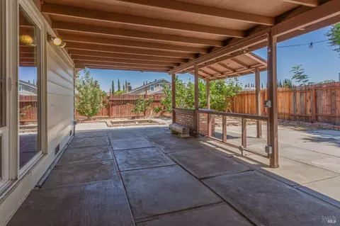 1091 Hawk Ln, Fairfield, CA 94533 photo 41