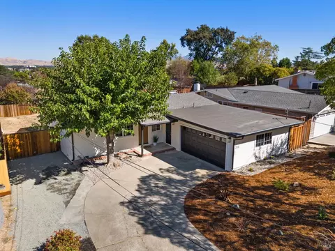 313 Ada Dr, Pacheco, CA 94553 photo 2