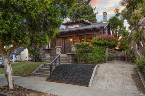 5924 Ayala Ave, Oakland, CA 94609