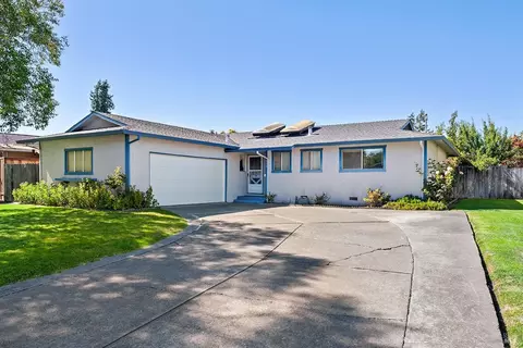 312 Burton Ave, Rohnert Park, CA 94928