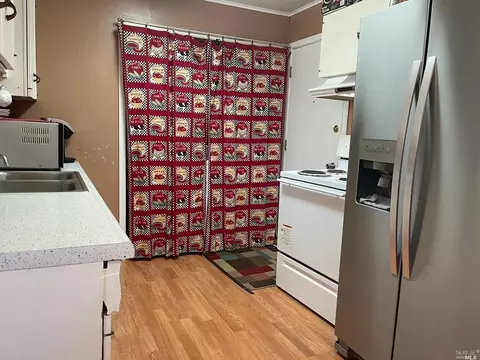 6405 10th Ave, Lucerne, CA 95458 photo 6