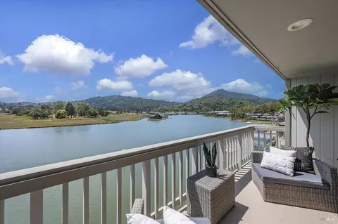 539 S Eliseo Dr, Greenbrae, CA 94904