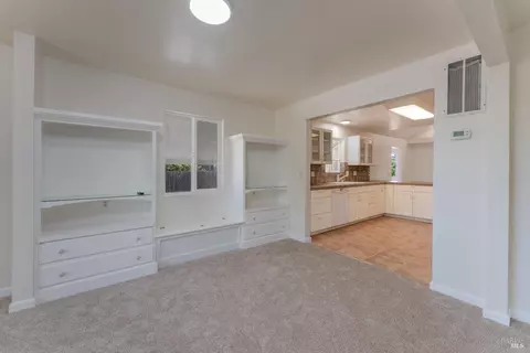 985 E Gobbi St, Ukiah, CA 95482 photo 6