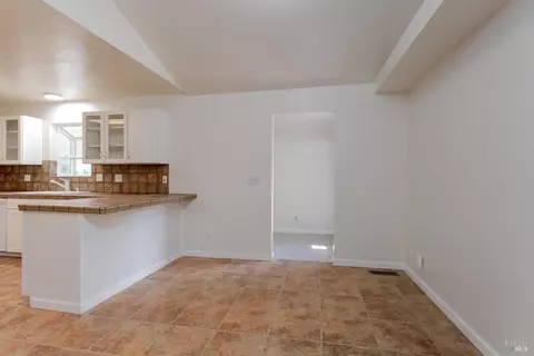 985 E Gobbi St, Ukiah, CA 95482 photo 11