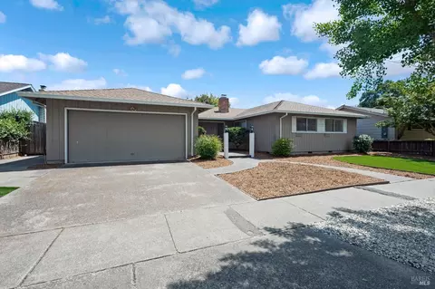 3630 Hacienda Dr, Santa Rosa, CA 95405