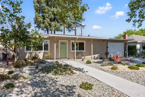 1325 Mcneil Ave, Petaluma, CA 94954