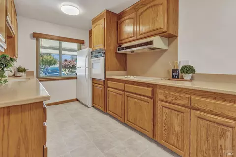 28547 Thackeray Ave, Hayward, CA 94544 photo 14