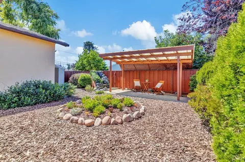28547 Thackeray Ave, Hayward, CA 94544 photo 37