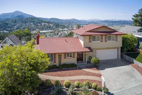 204 Granada Dr, Corte Madera, CA 94925