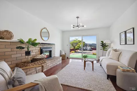 Living - 204 Granada Dr, Corte Madera, CA 94925 photo 6 of 10