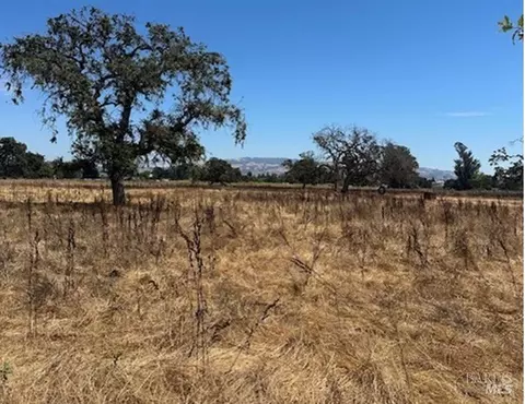 6050 Locust Ave, Cotati, CA 94931