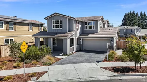 90 Jagla St, Cotati, CA 94931
