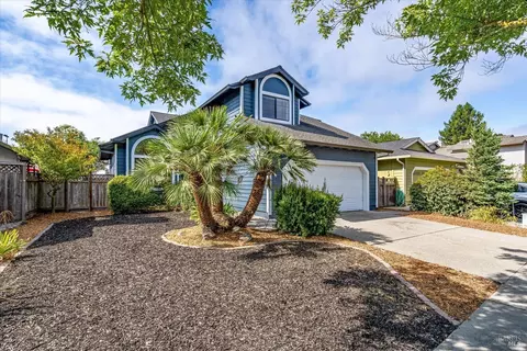 2418 Quail Hollow Dr, Santa Rosa, CA 95403