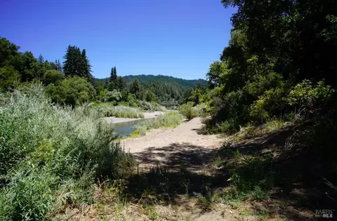 10977 Summerhome Park Rd, Forestville, CA 95436