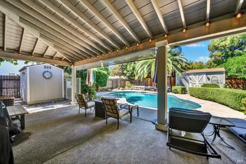 1525 Hannah Ct, Dixon, CA 95620 photo 5