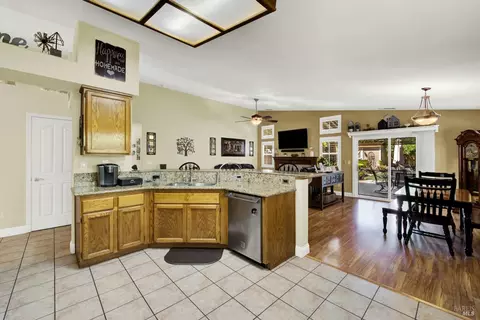 1525 Hannah Ct, Dixon, CA 95620 photo 19