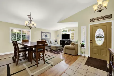 1525 Hannah Ct, Dixon, CA 95620 photo 12