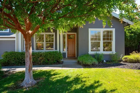 917 Signorelli Cir, Saint Helena, CA 94574