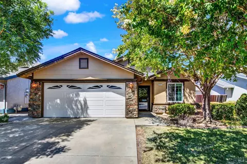 324 Grand Canyon Dr, Vacaville, CA 95687