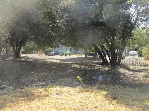 3166 15th St, Clearlake, CA 95422 photo 2
