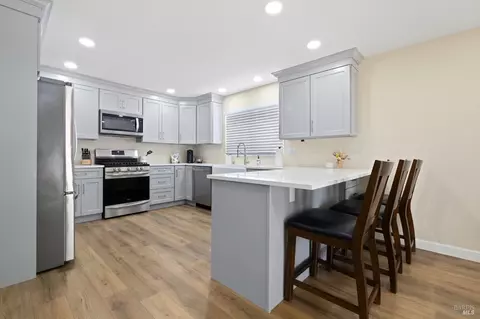 1508 Gary Ct, Rohnert Park, CA 94928