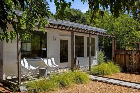 149 Central Ave, Woodacre, CA 94973