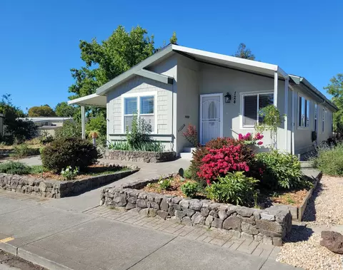124 Westgate Cir, Santa Rosa, CA 95401