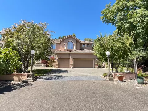 197 Yulupa Cir, Santa Rosa, CA 95405