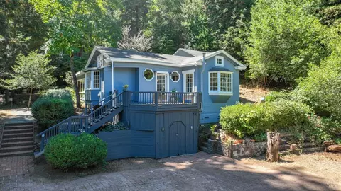 132 Redwood Dr, Woodacre, CA 94973
