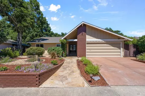 7215 Oak Leaf Dr, Santa Rosa, CA 95409