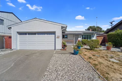 738 Rollingwood Dr, Vallejo, CA 94591