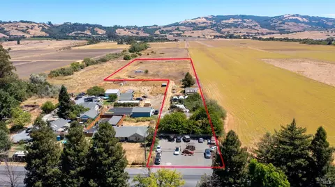 4730 Snyder Ln, Santa Rosa, CA 95404