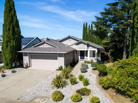 952 N Regatta Dr, Vallejo, CA 94591 photo 2
