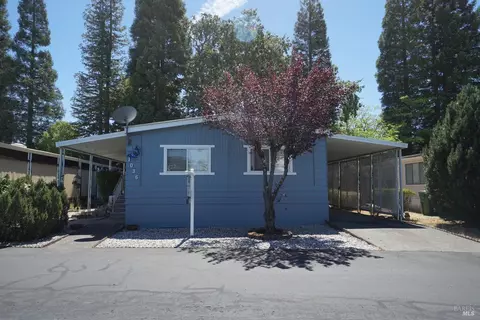 1036 Maple Dr, Windsor, CA 95492 photo 2