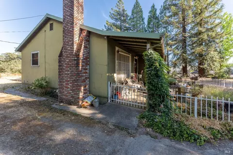 131 W Moore St, Ukiah, CA 95482 photo 9