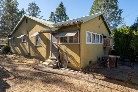 131 W Moore St, Ukiah, CA 95482 photo 5