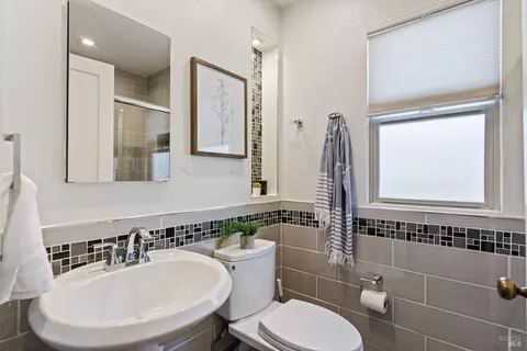 1421 Nebraska St, Vallejo, CA 94590 photo 13