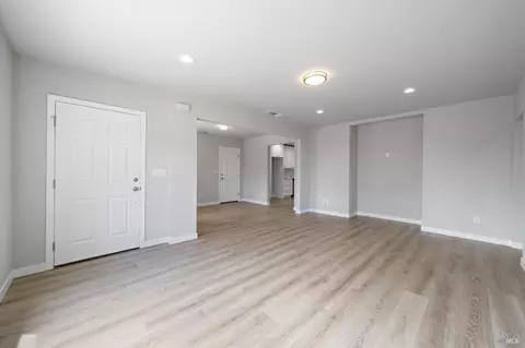 1324 Ensign Ave, Vallejo, CA 94590 photo 3