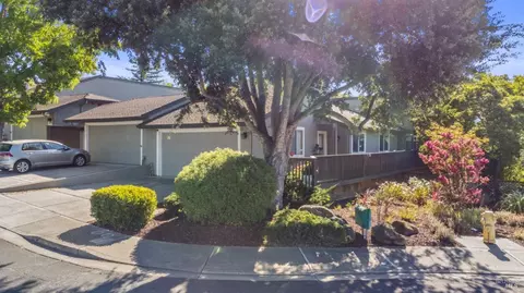 1734 Casa Grande St, Benicia, CA 94510