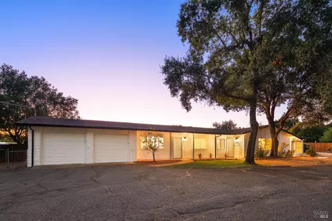 642 Verano Ave, Sonoma, CA 95476