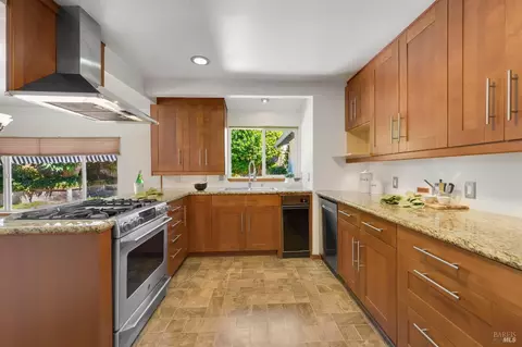 2910 Doidge Ave, Pinole, CA 94564 photo 29