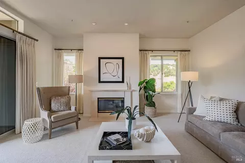 300 Deer Valley Rd #3K, San Rafael, CA 94903