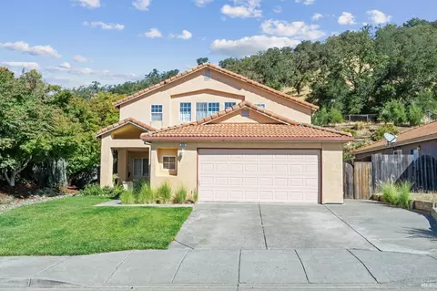 318 Toscana Cir, Cloverdale, CA 95425