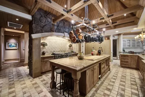 Kitchen - 4755 Valley End Ln, Fairfield, CA 94534 photo 4 of 10