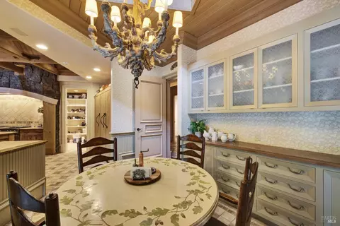 Dining - 4755 Valley End Ln, Fairfield, CA 94534 photo 4 of 5