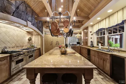 Kitchen - 4755 Valley End Ln, Fairfield, CA 94534 photo 3 of 10